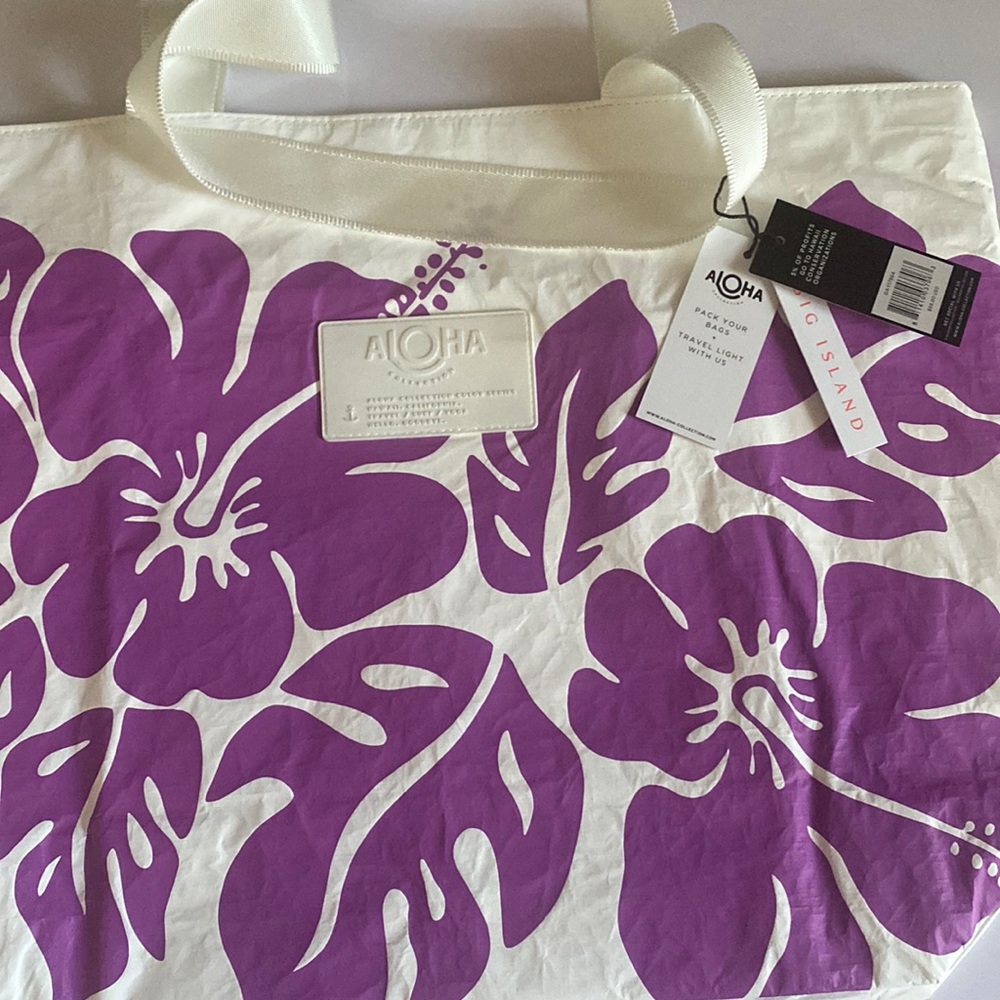 Aloha Collection Day Tripper Tote - NWT